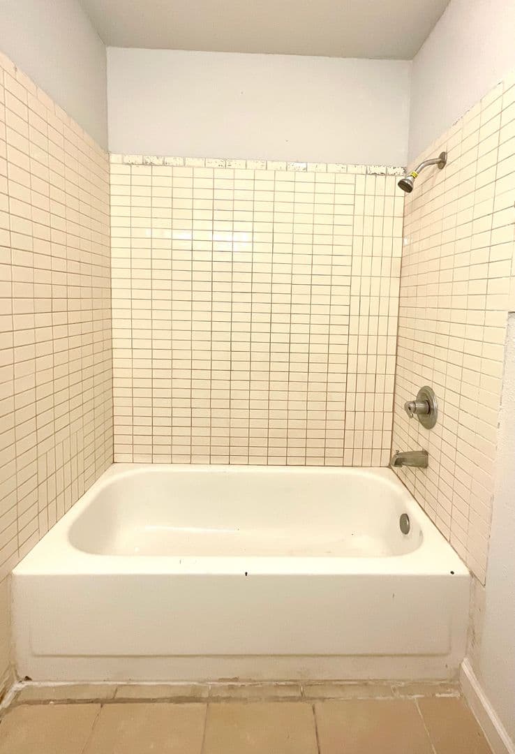San Antonio House: 7237 Glen Bay
