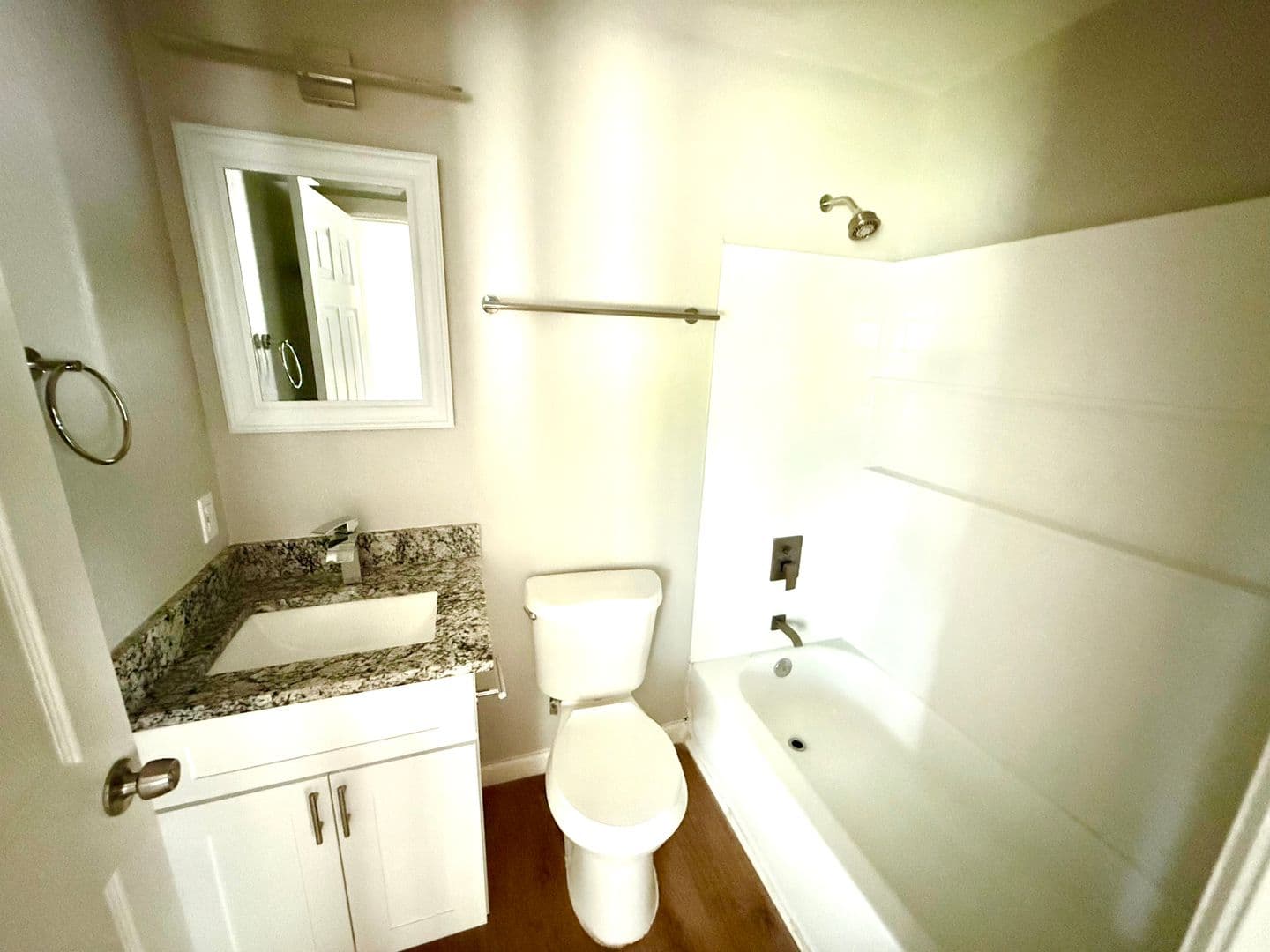 San Antonio Apartment: 2422 West Commerce Street