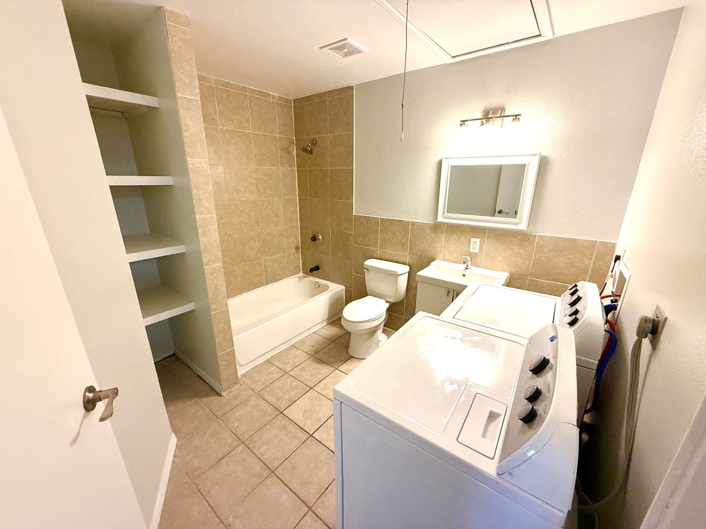 Converse Apartment: 509 Meadow Forge