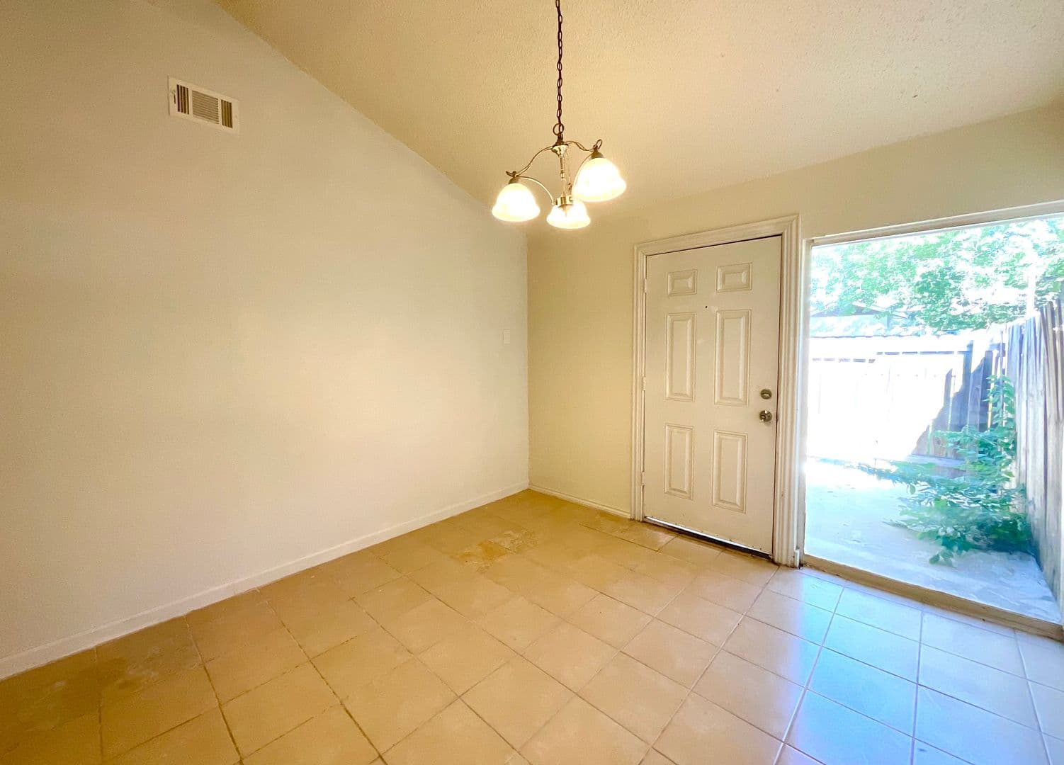 San Antonio House: 7237 Glen Bay