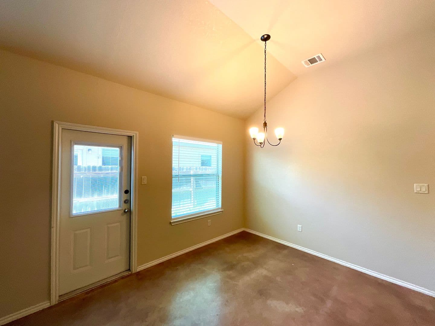 New Braunfels House: 2575 Pahmeyer Road
