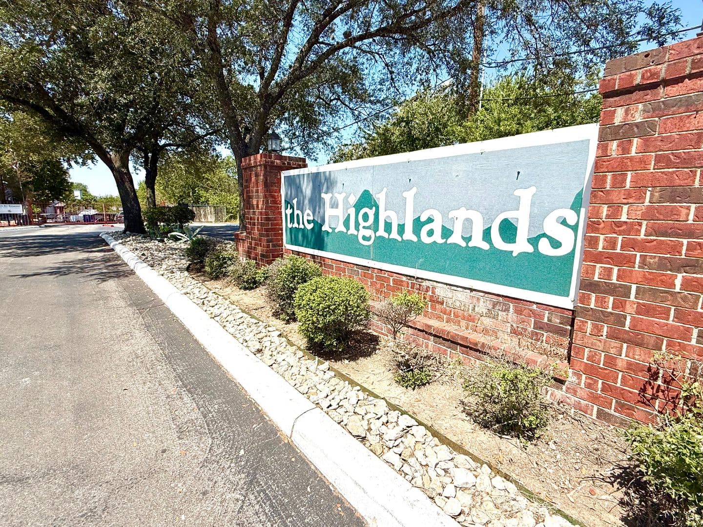 San Antonio House: 14343 Judson Rd APT 407