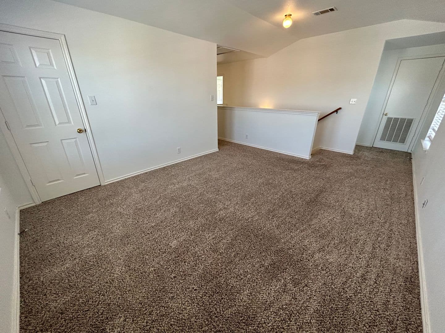 San Antonio House: 166 Red Hawk Rdg