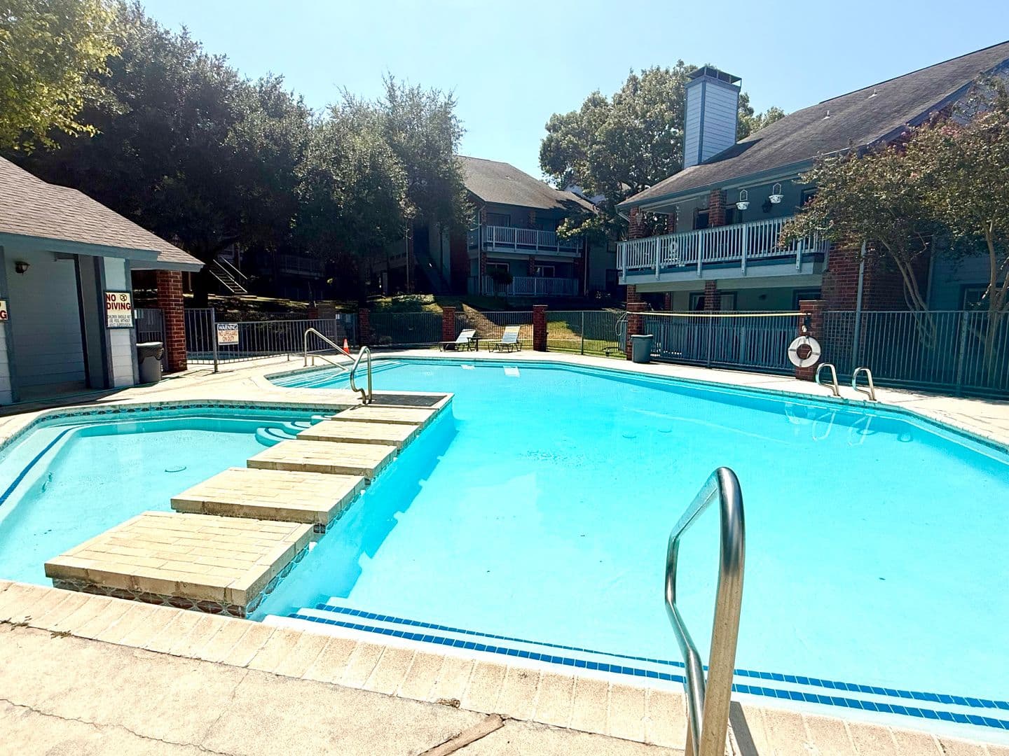 San Antonio House: 14343 Judson Rd APT 407