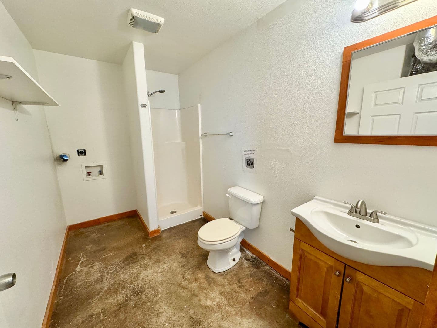 Floresville Apartment: 573 Texas 97