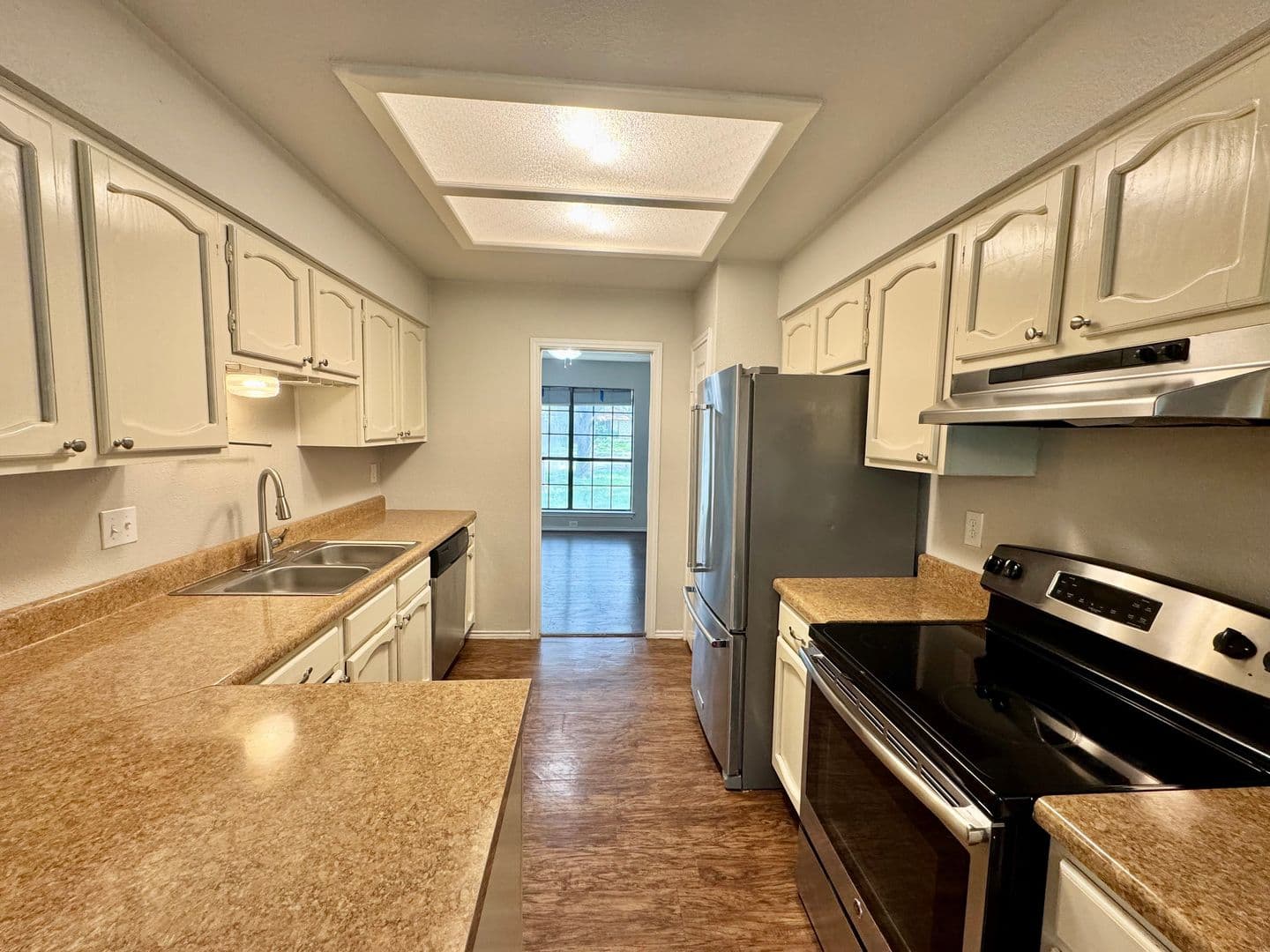 San Antonio House: 4410 Lakebend West Drive