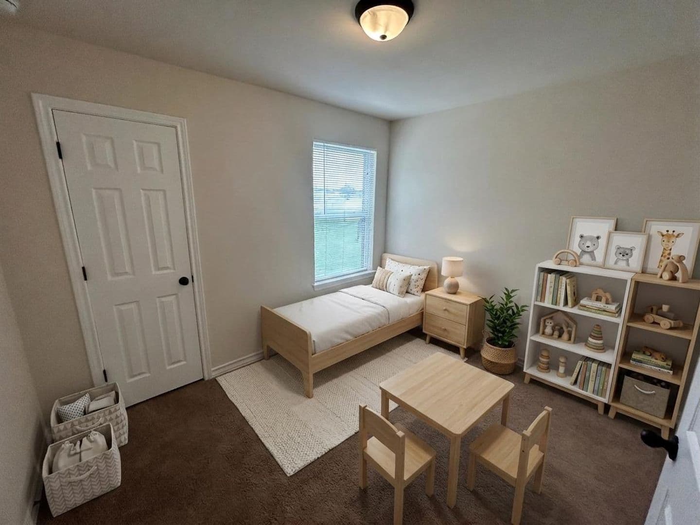 Universal City Apartment: 622 Meadow Arbor Lane