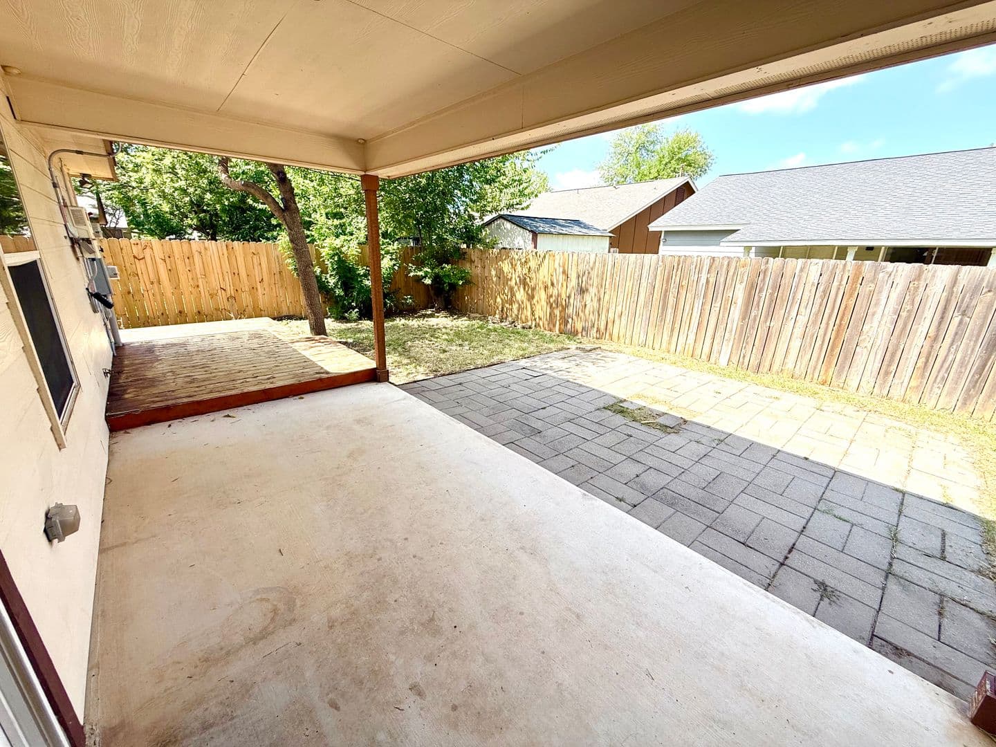 San Antonio House: 7243 Hardesty