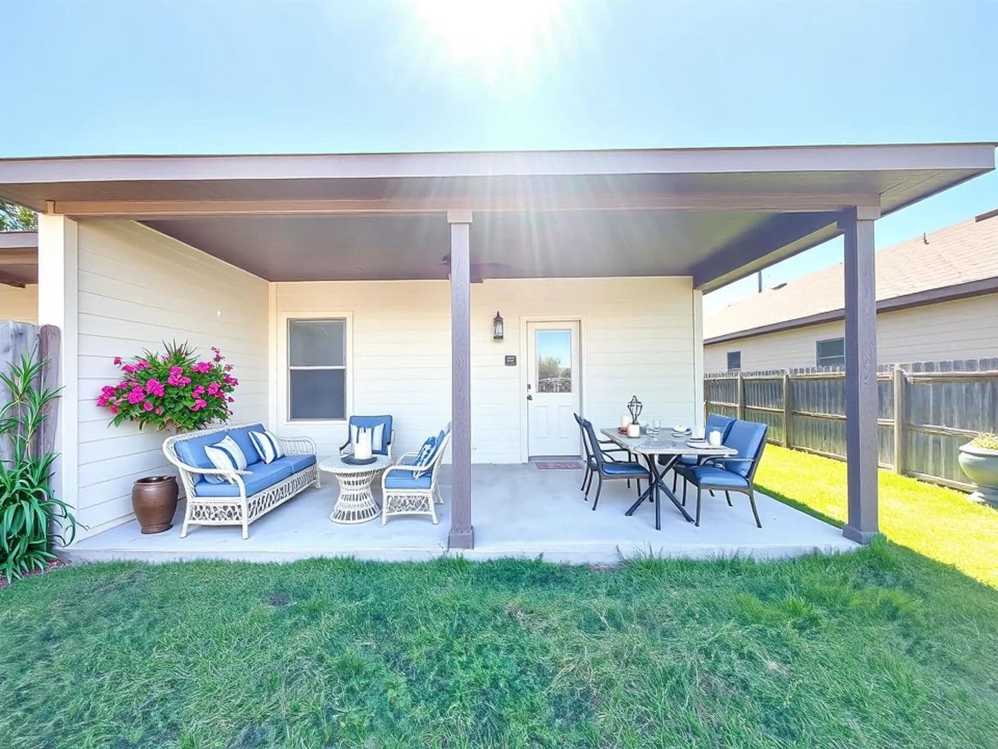 New Braunfels House: 2575 Pahmeyer Road