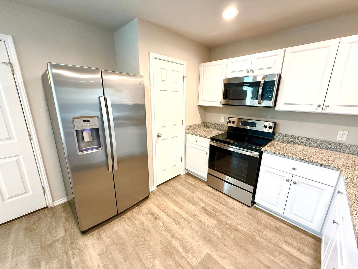 San Antonio House: 7614 Crestway Ridge