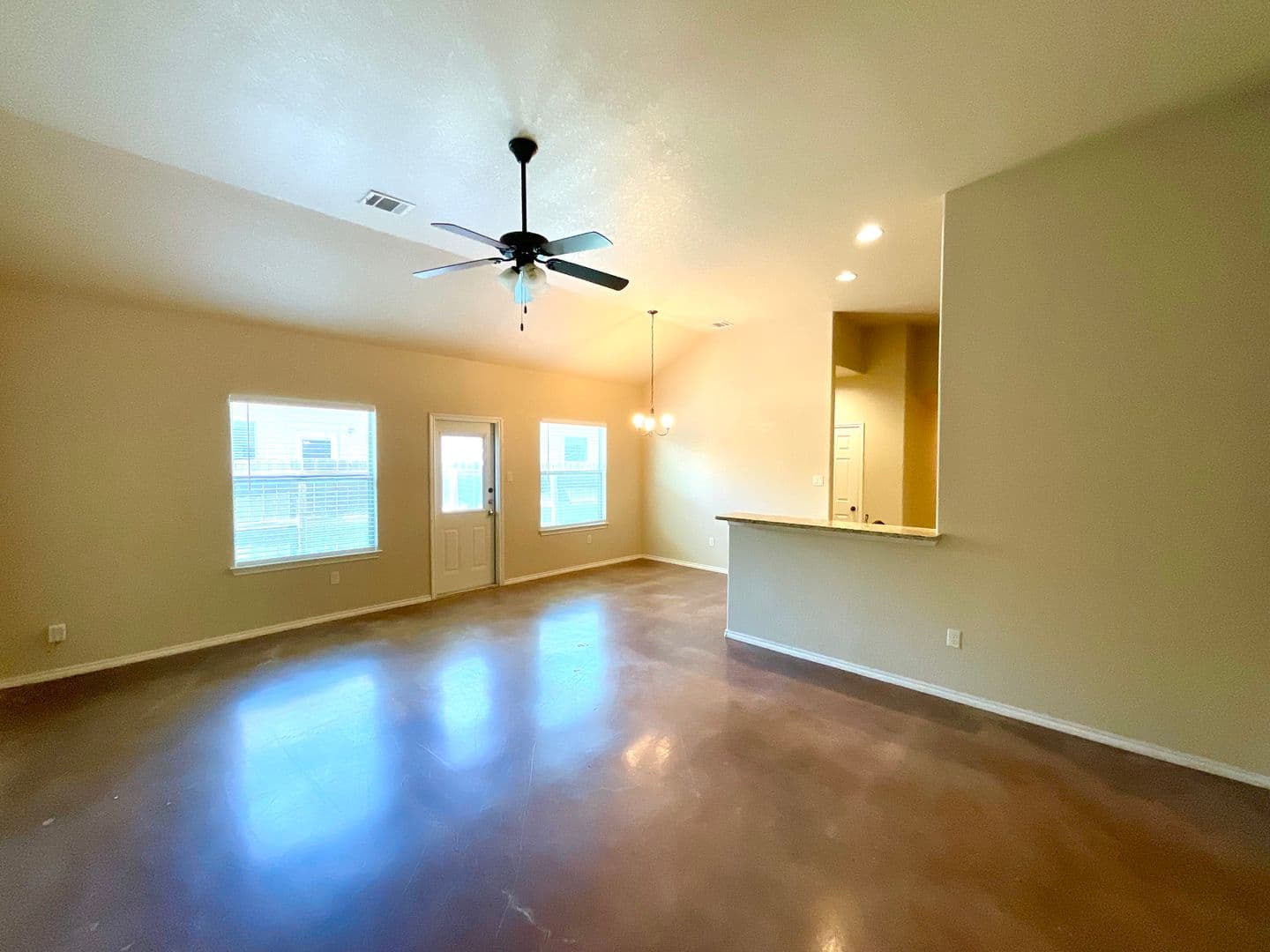 New Braunfels House: 2575 Pahmeyer Road