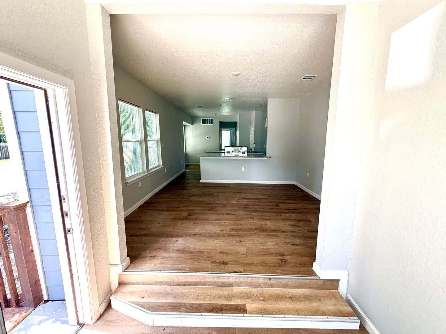 San Antonio Apartment: 2422 West Commerce Street