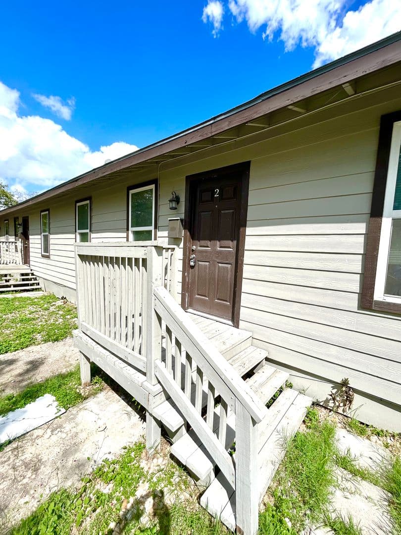 San Antonio House: 617 S Palmetto
