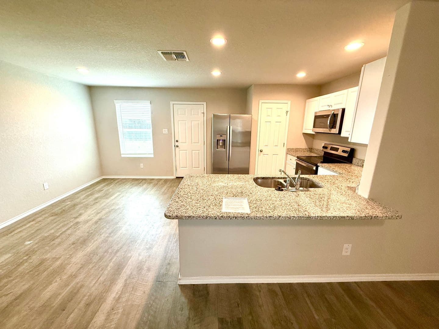 San Antonio House: 7614 Crestway Ridge