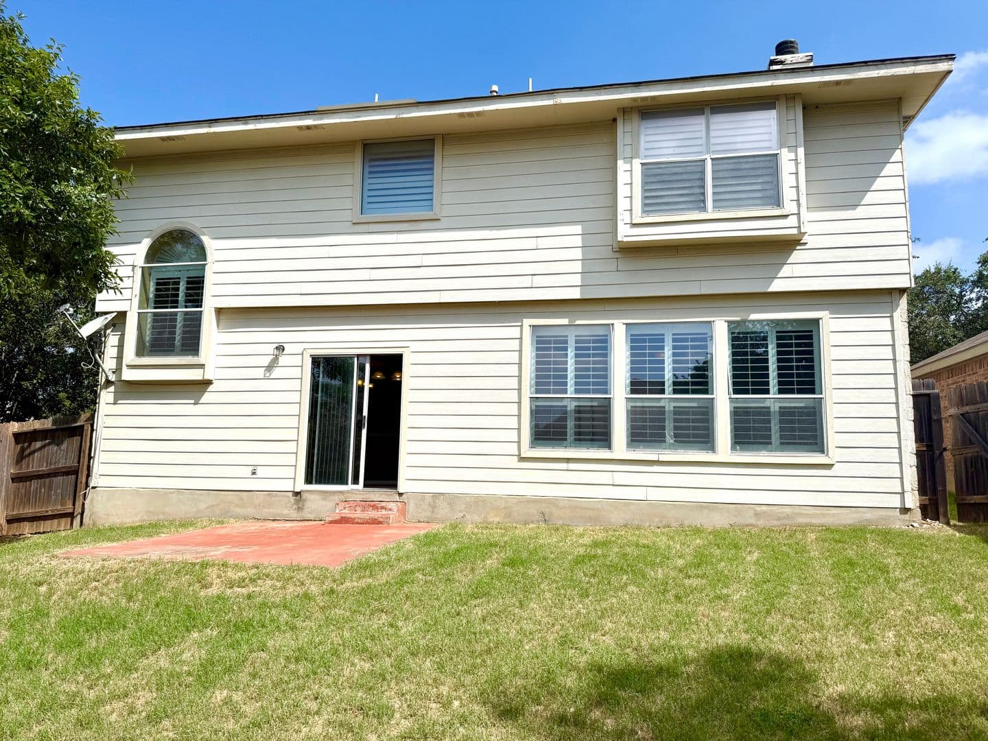 San Antonio House: 842 Windhurst