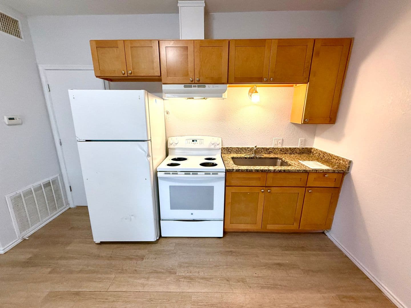San Antonio Apartment: 816 Rivas St