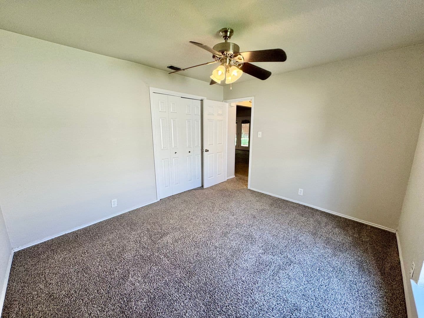 San Antonio House: 4410 Lakebend West Drive