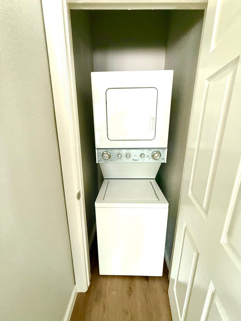 San Antonio Apartment: 2422 West Commerce Street