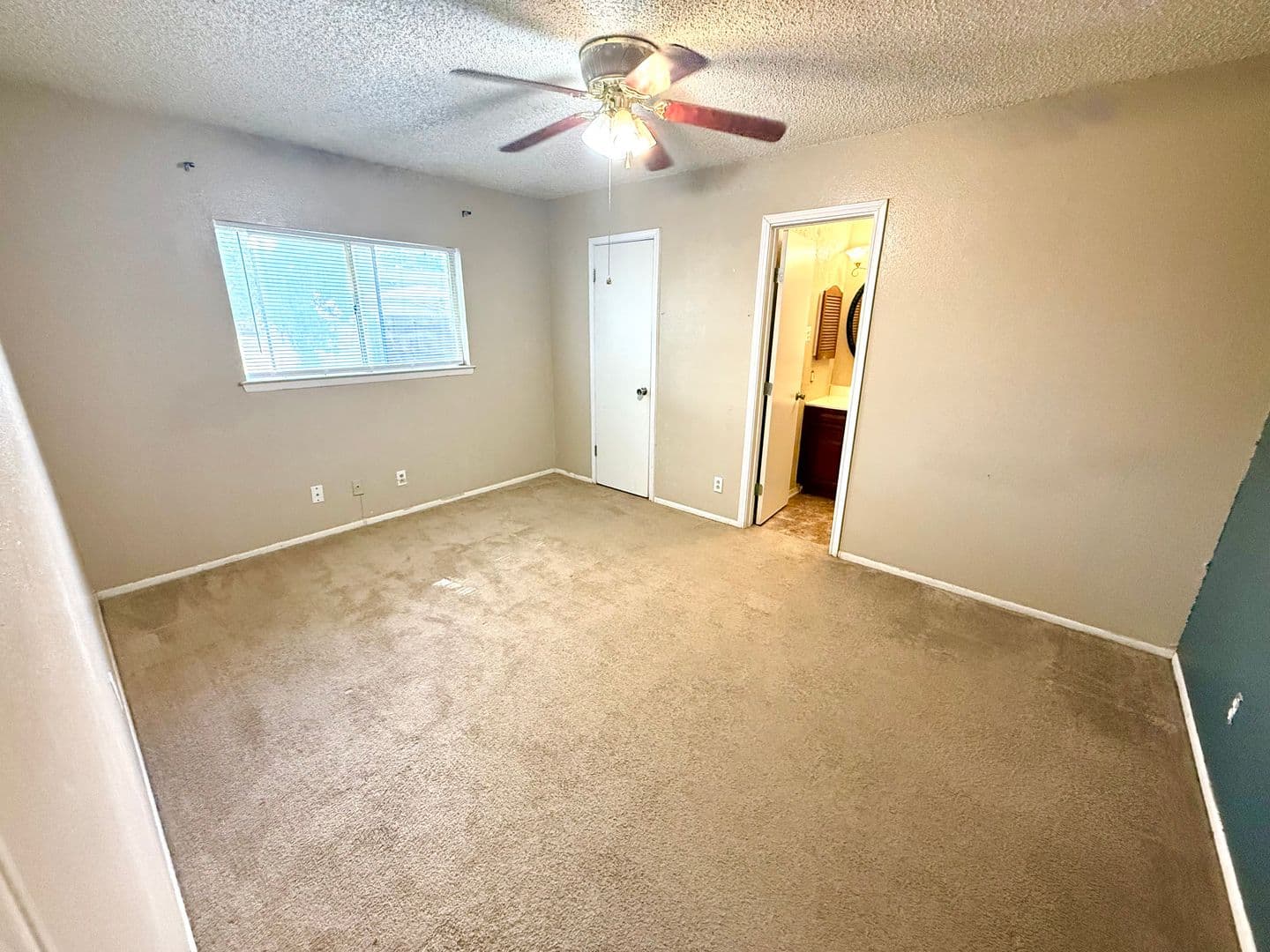 San Antonio House: 10610 Green Vista Street