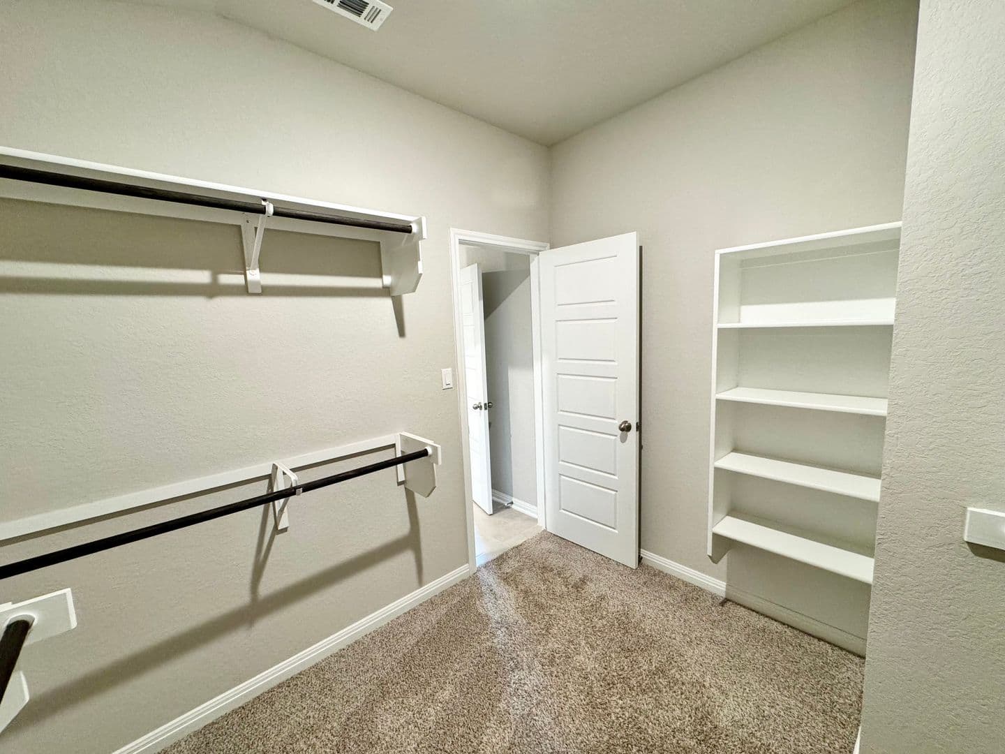 Cibolo House: 320 Goodfella Ave
