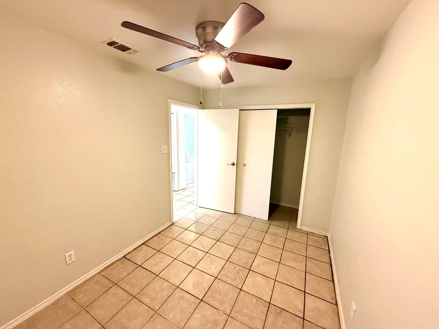 Converse Apartment: 509 Meadow Forge