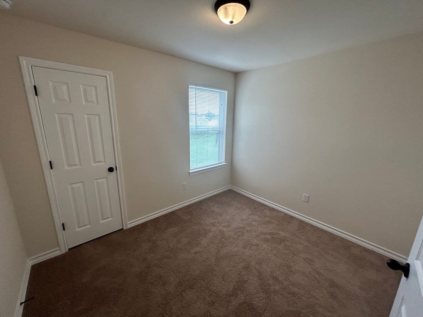 Universal City Apartment: 622 Meadow Arbor Lane