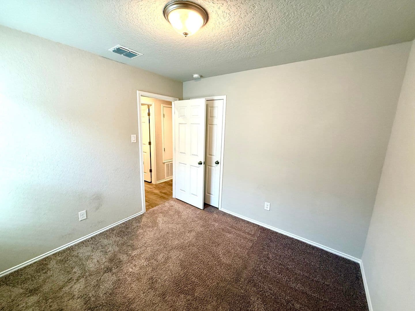 San Antonio House: 7614 Crestway Ridge