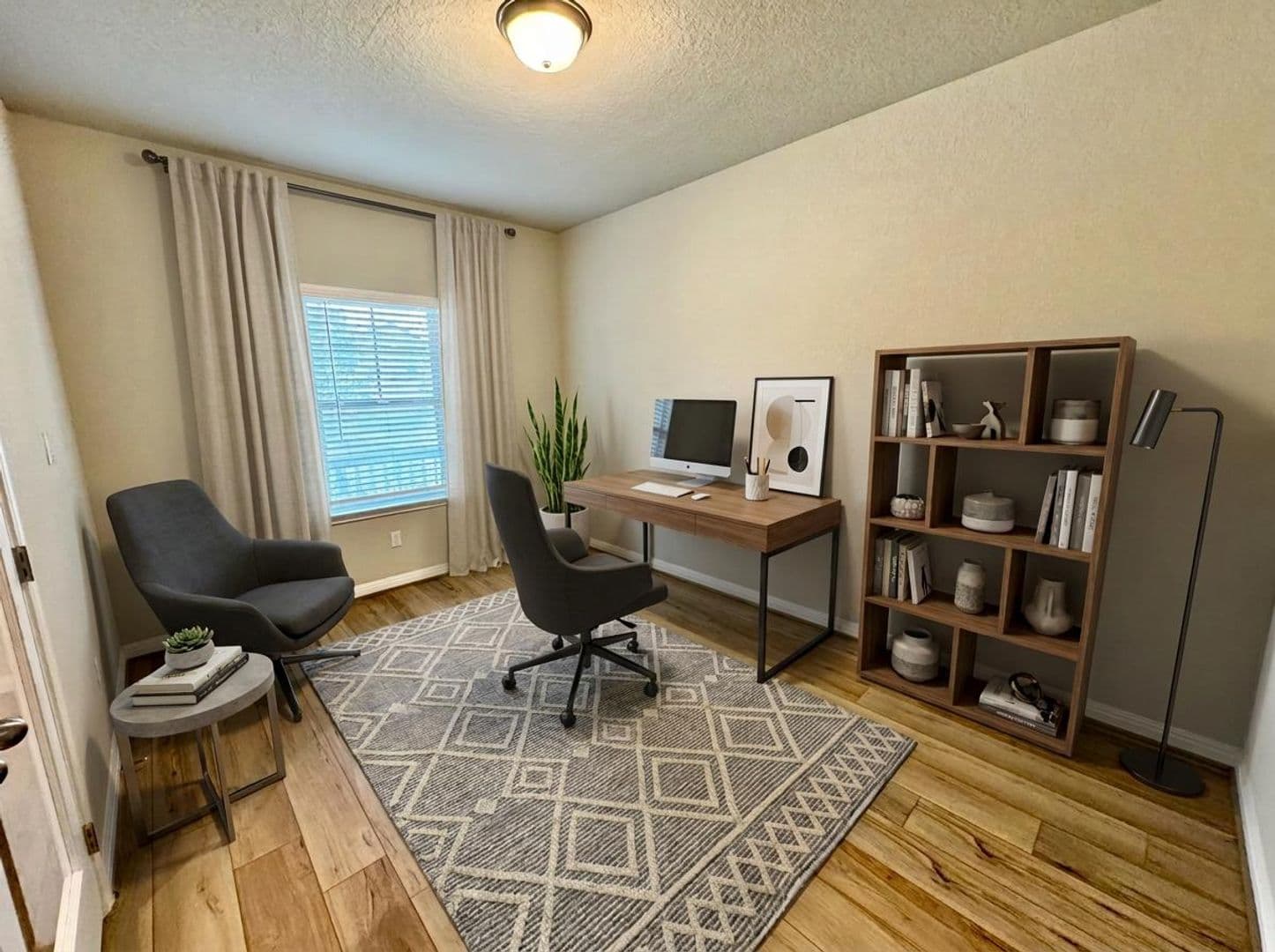 Cibolo House: 320 Goodfella Ave