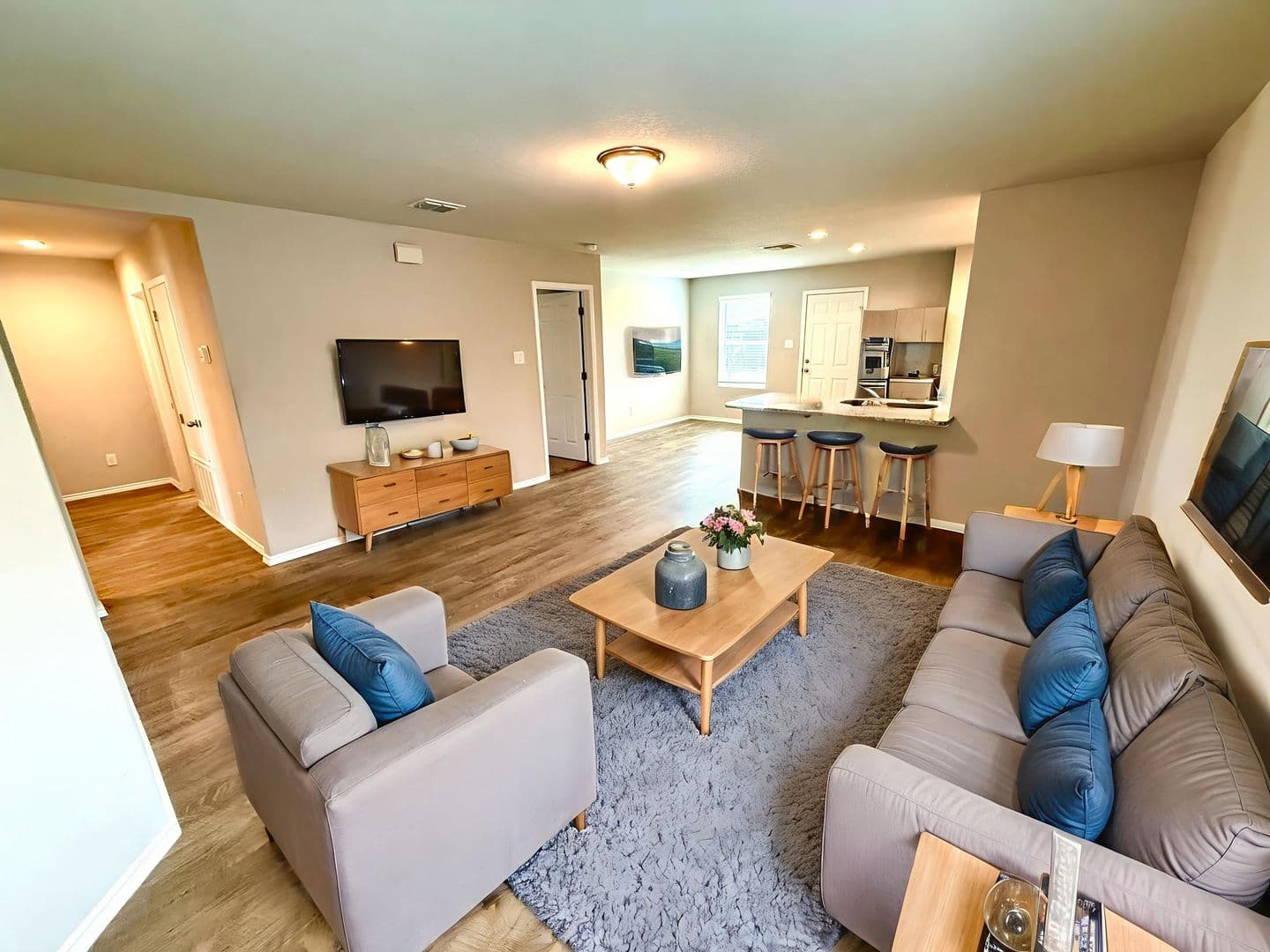 San Antonio House: 7614 Crestway Ridge