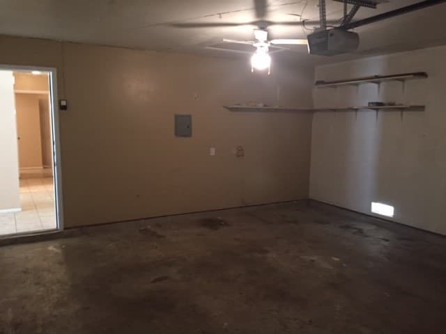 San Antonio House: 10563 Kinderhook