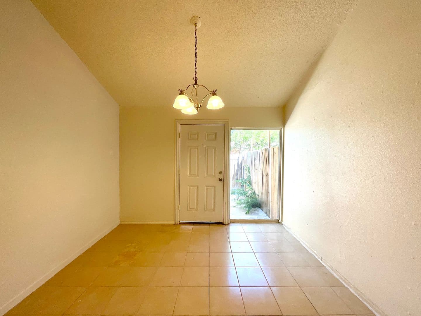 San Antonio House: 7237 Glen Bay