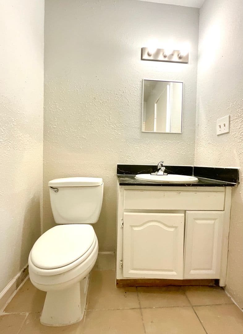 San Antonio House: 7237 Glen Bay