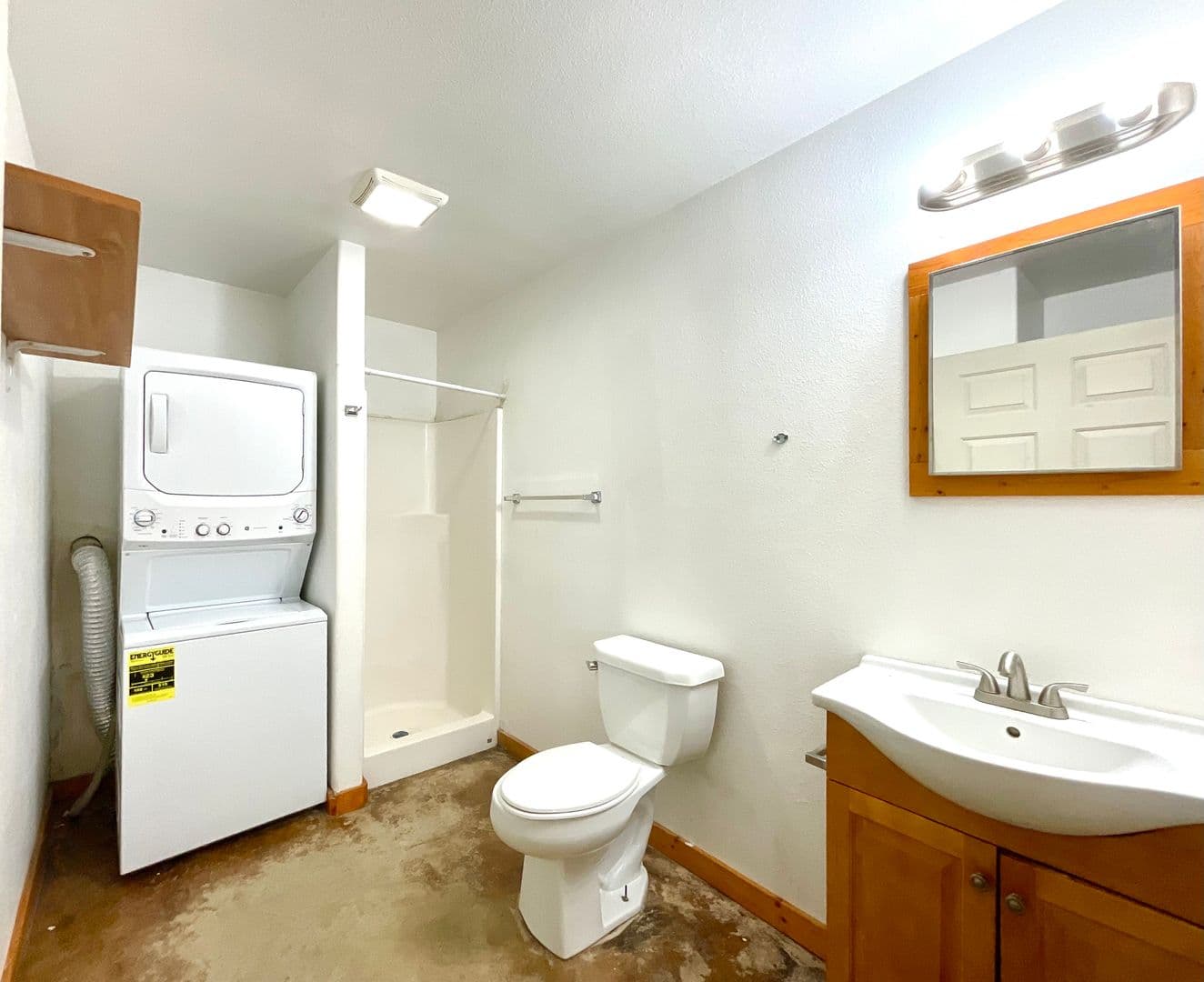 Floresville Apartment: 573 Texas 97