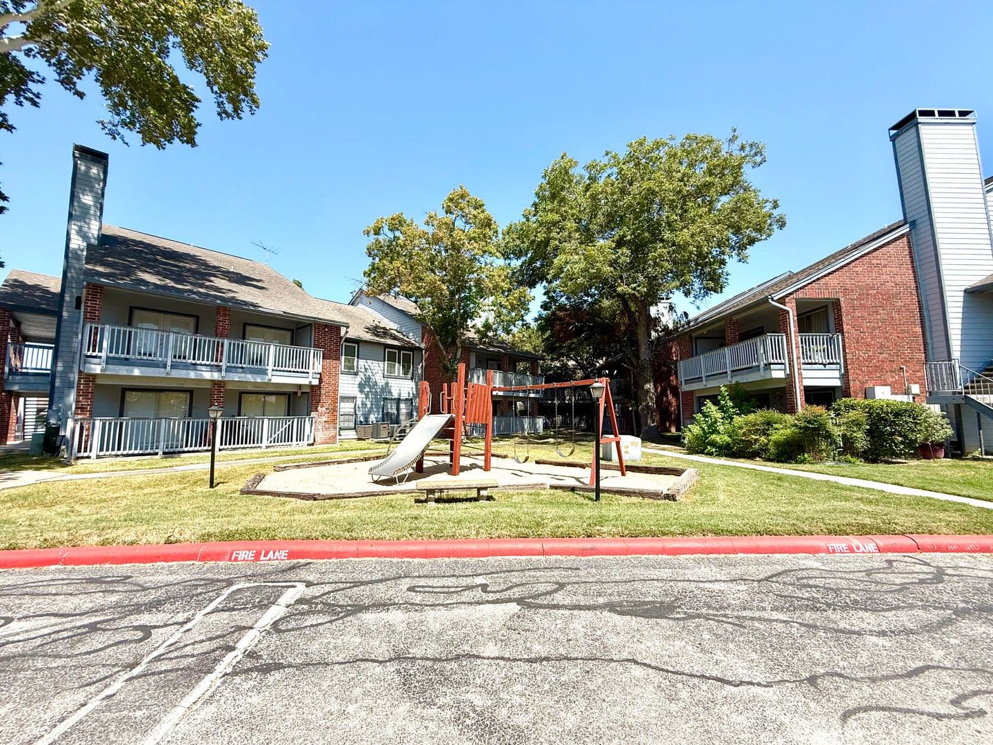 San Antonio House: 14343 Judson Rd APT 407