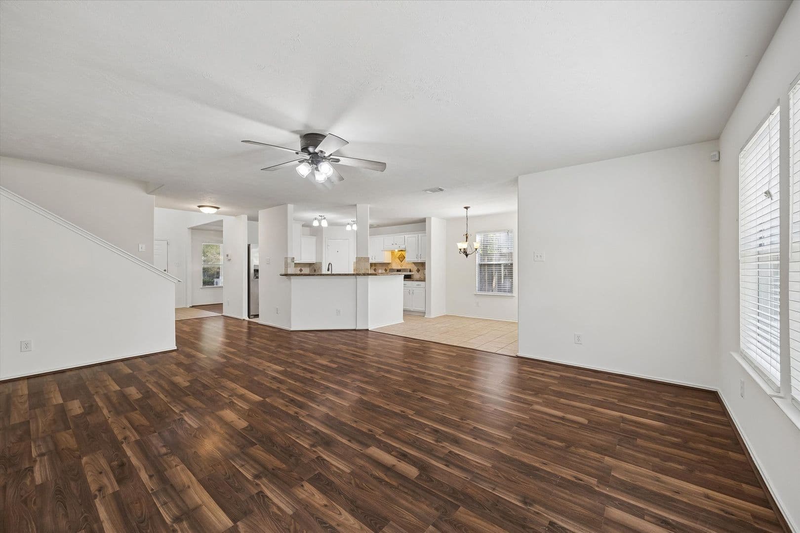 Spring House: 147 N. Vesper Bend Circle