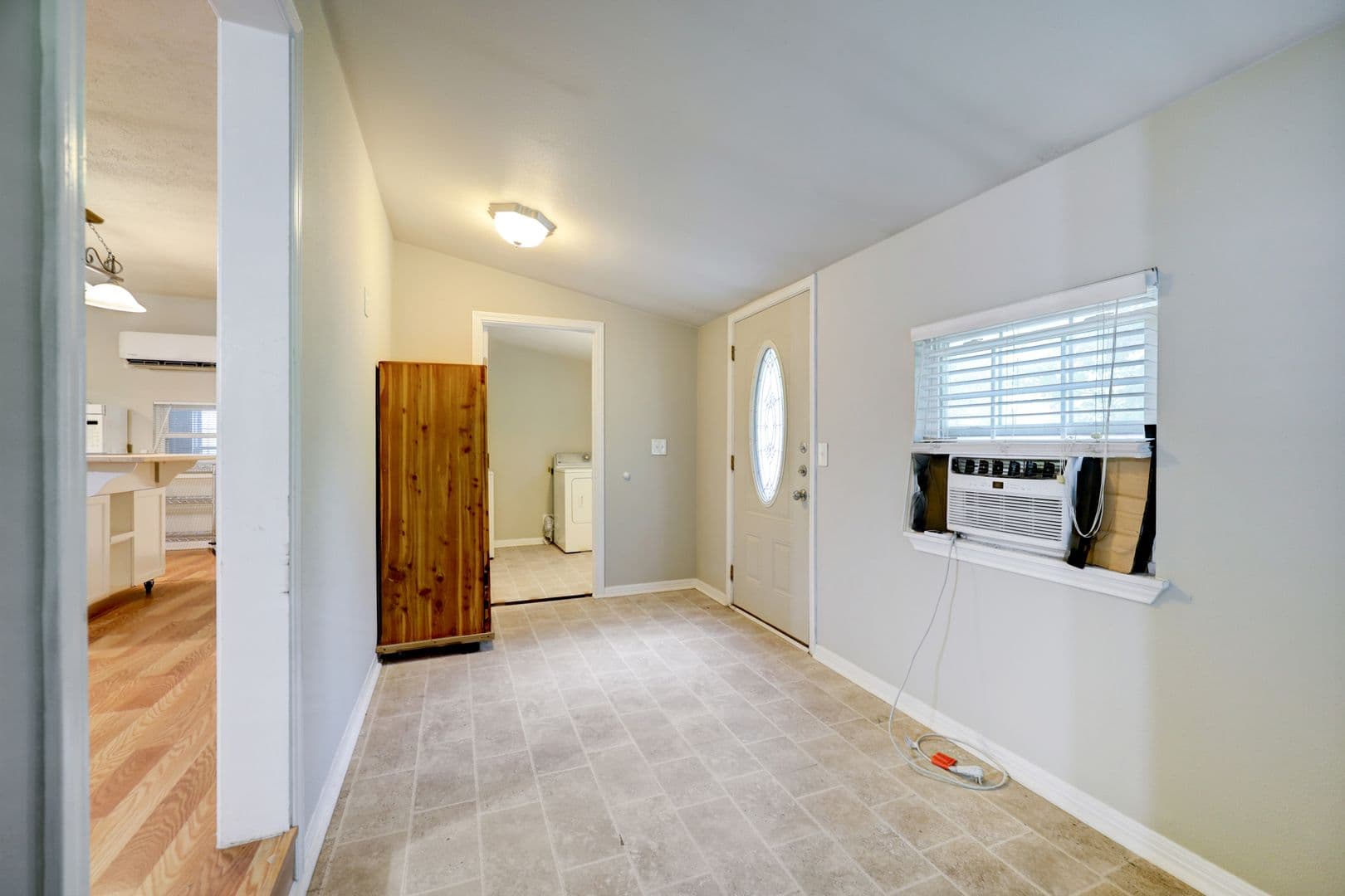 Conroe House: 9193 Lucille Ln