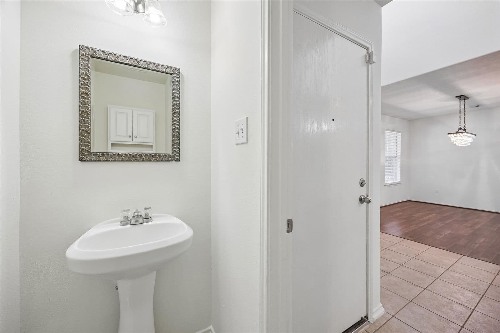 Spring House: 147 N. Vesper Bend Circle