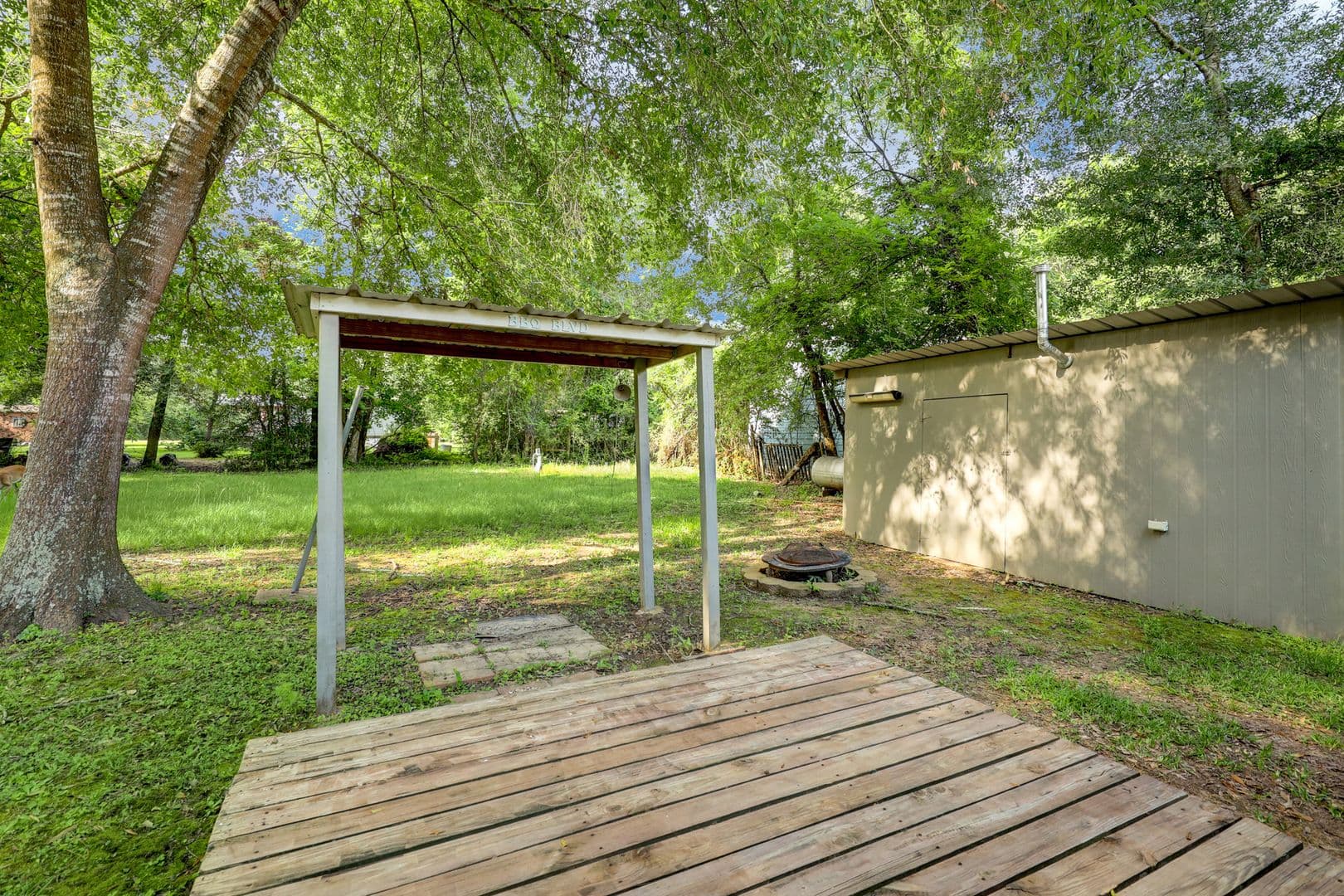 Conroe House: 9193 Lucille Ln