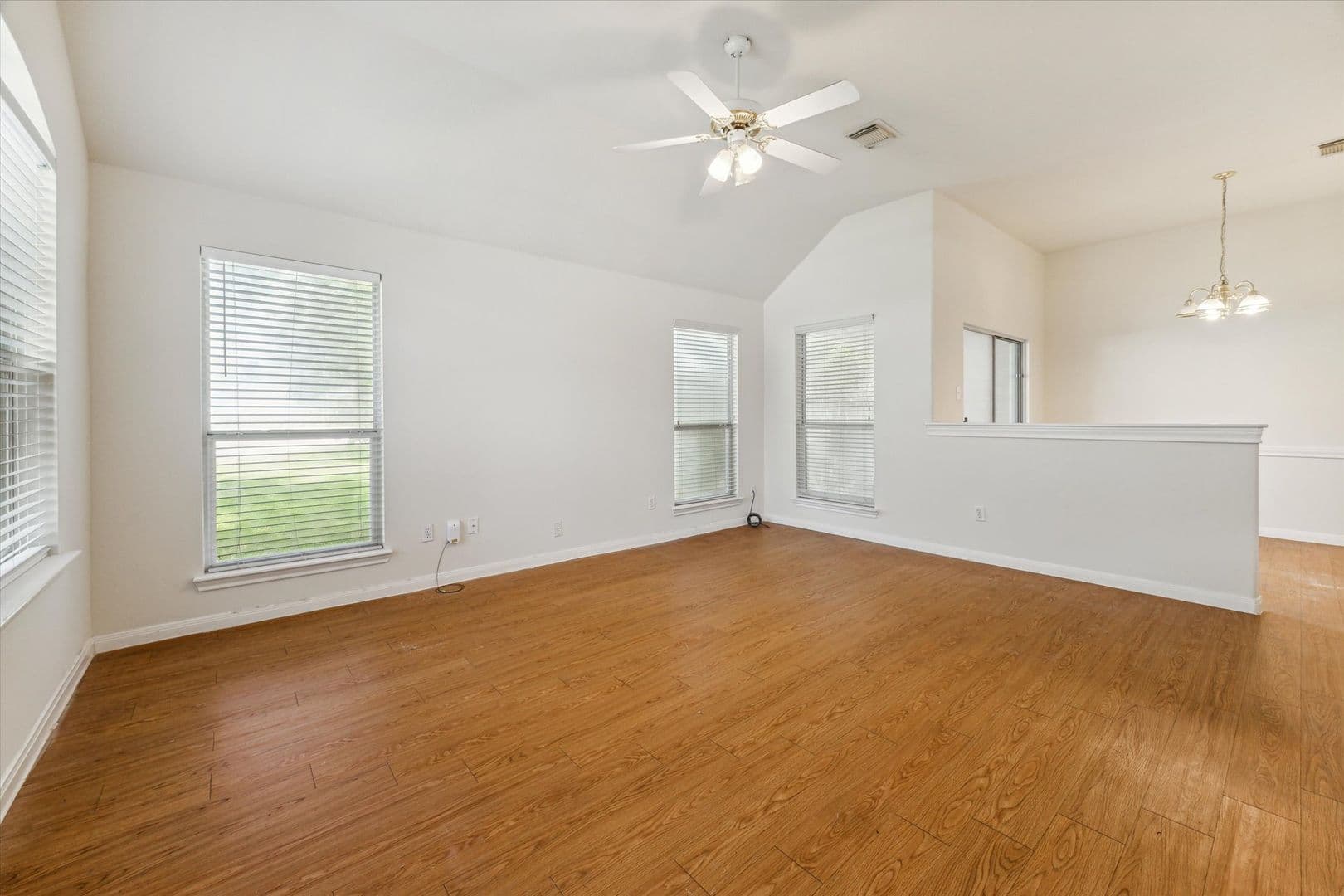 Conroe House: 1806 Arbor Glen