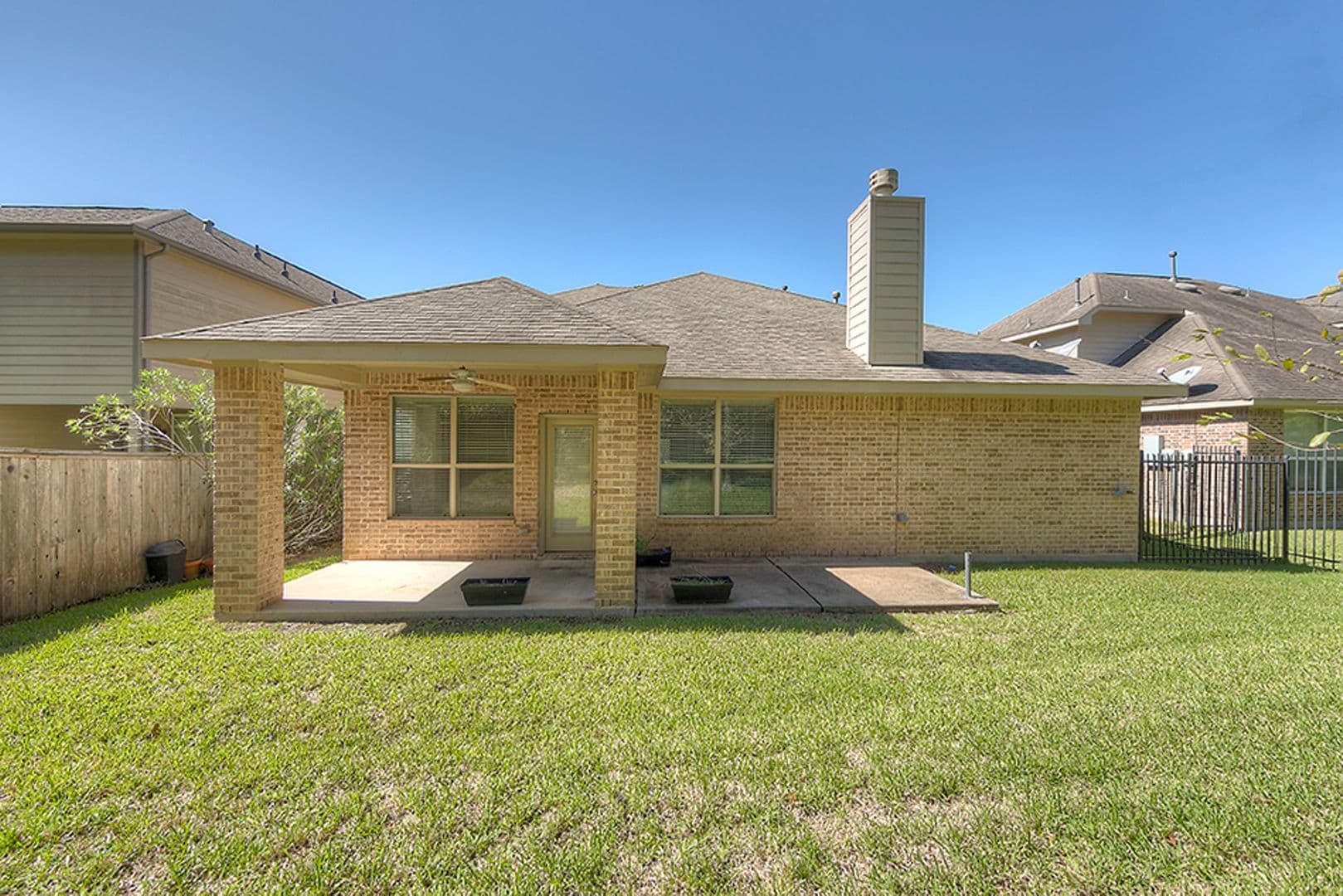 The Woodlands House: 10 Quillwood Place