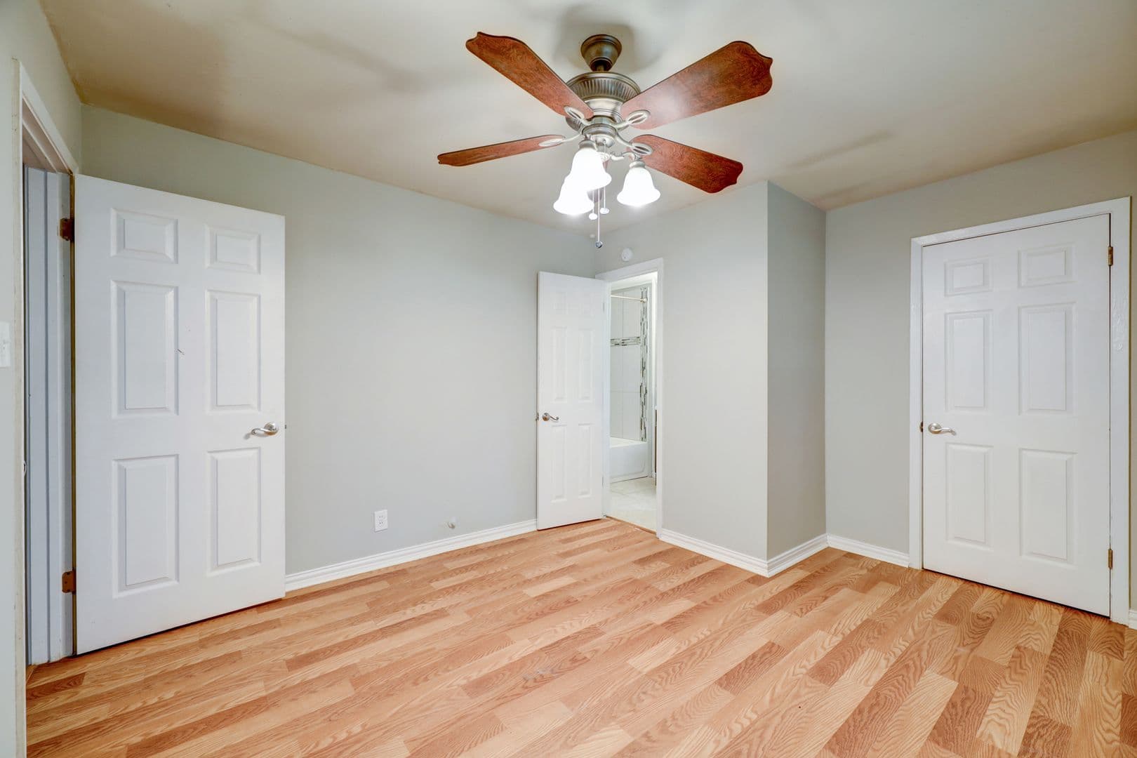 Conroe House: 9193 Lucille Ln