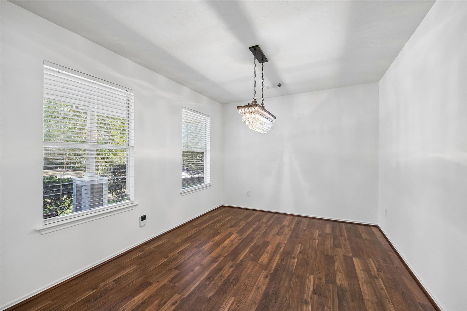 Spring House: 147 N. Vesper Bend Circle