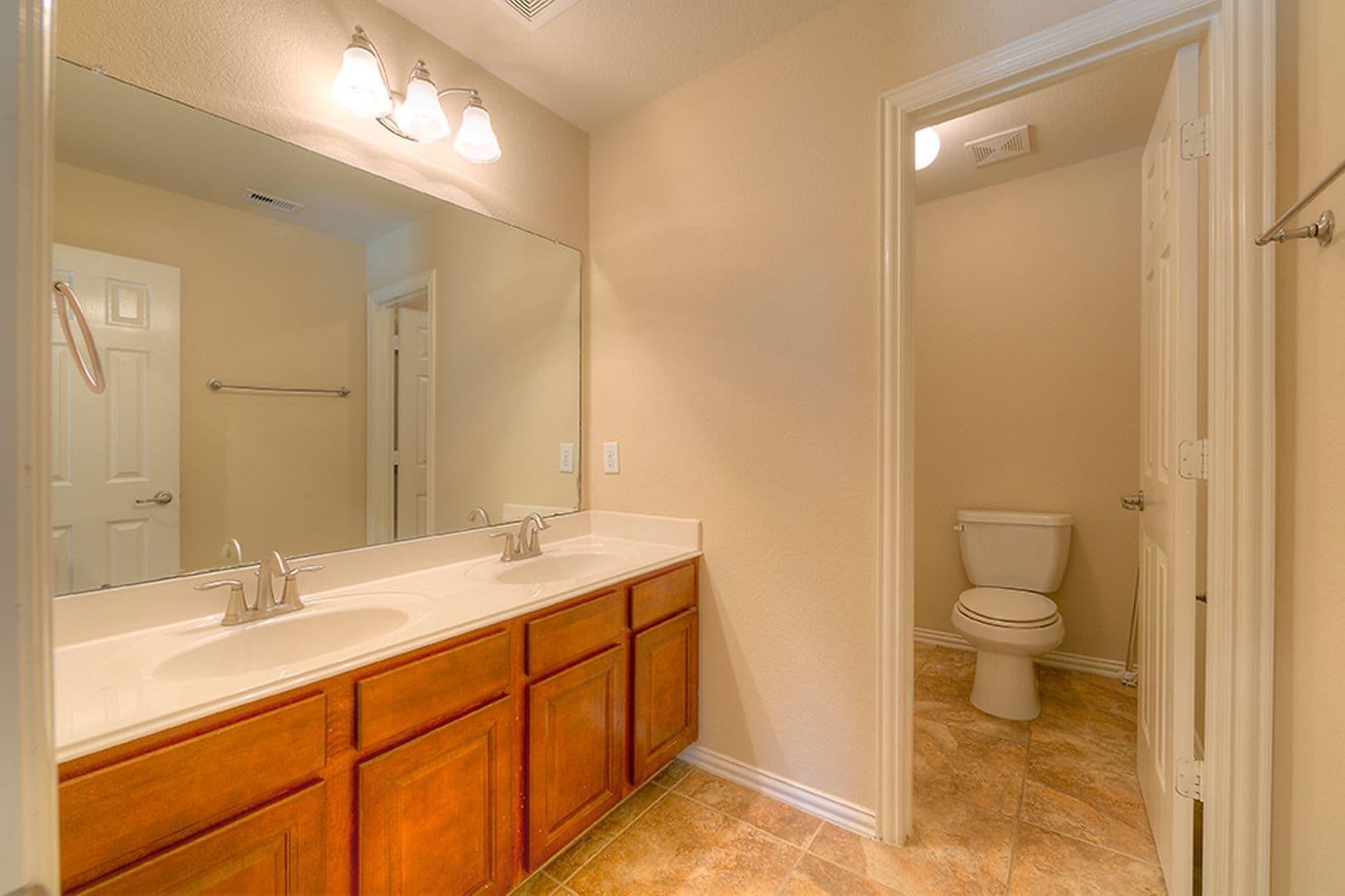 The Woodlands House: 10 Quillwood Place