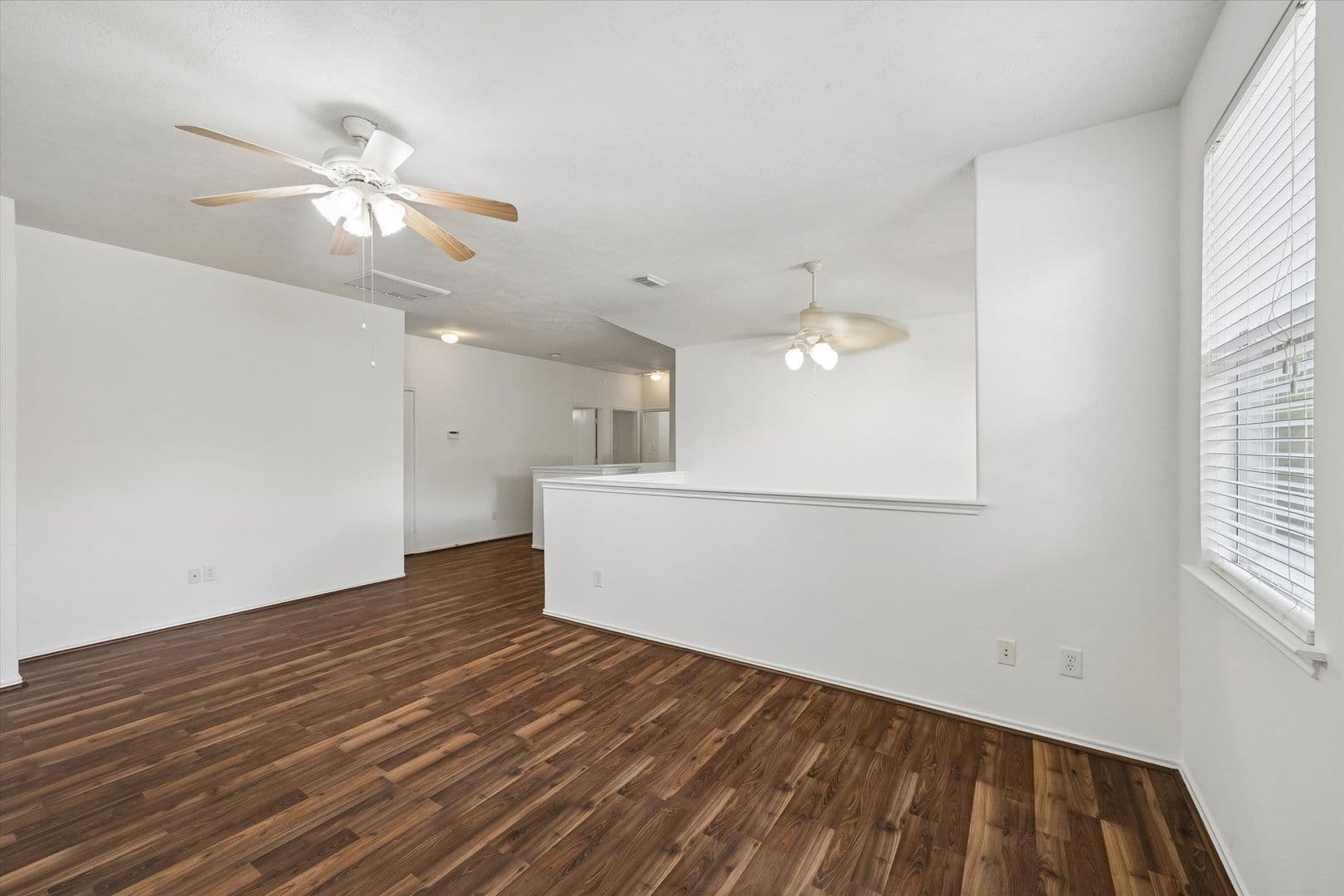 Spring House: 147 N. Vesper Bend Circle