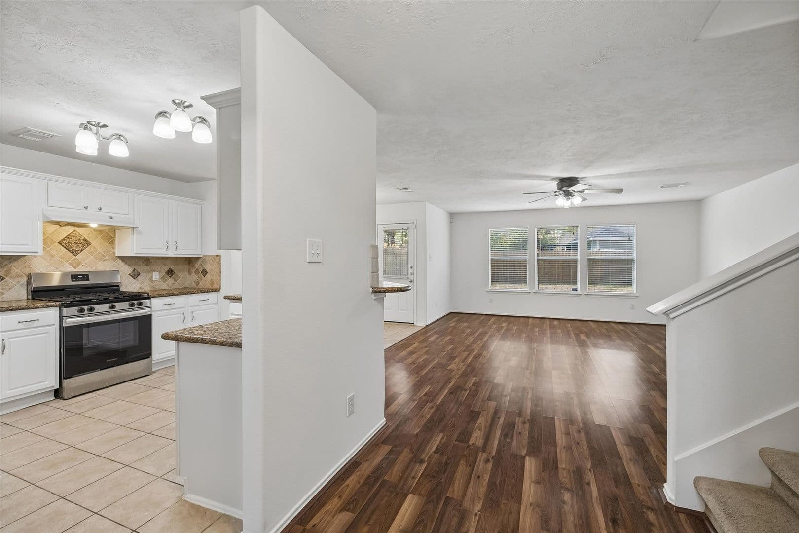Spring House: 147 N. Vesper Bend Circle