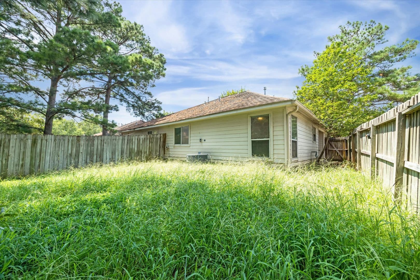 Conroe House: 1806 Arbor Glen
