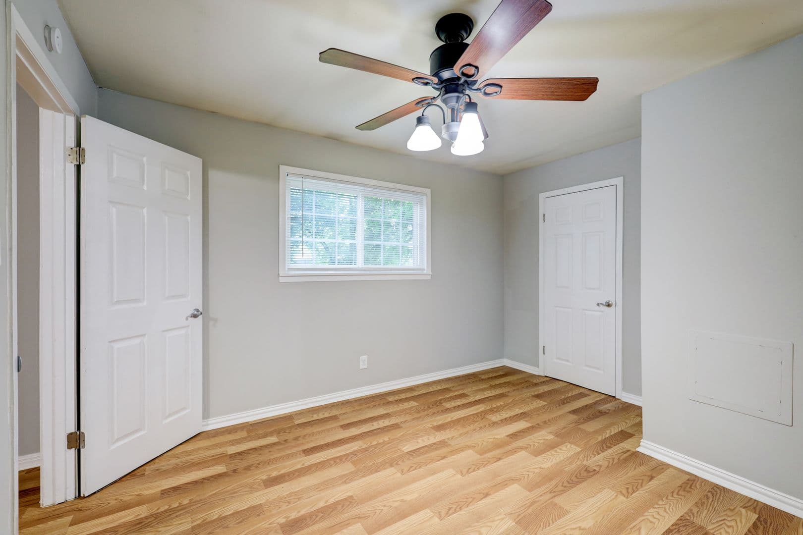 Conroe House: 9193 Lucille Ln