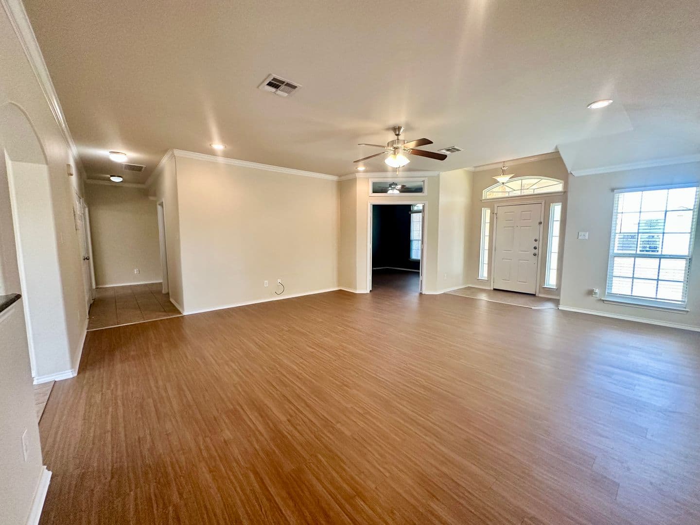 Waco House: 9917 Desperado Dr.