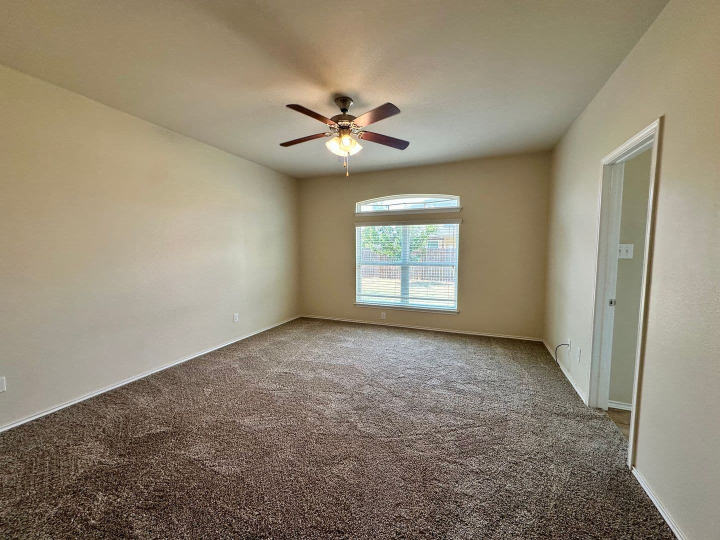 Waco House: 9917 Desperado Dr.