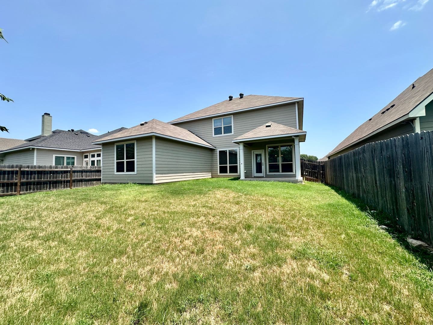 Waco House: 10612 Langham Dr.